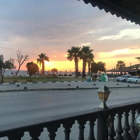 Onder Butik מלון